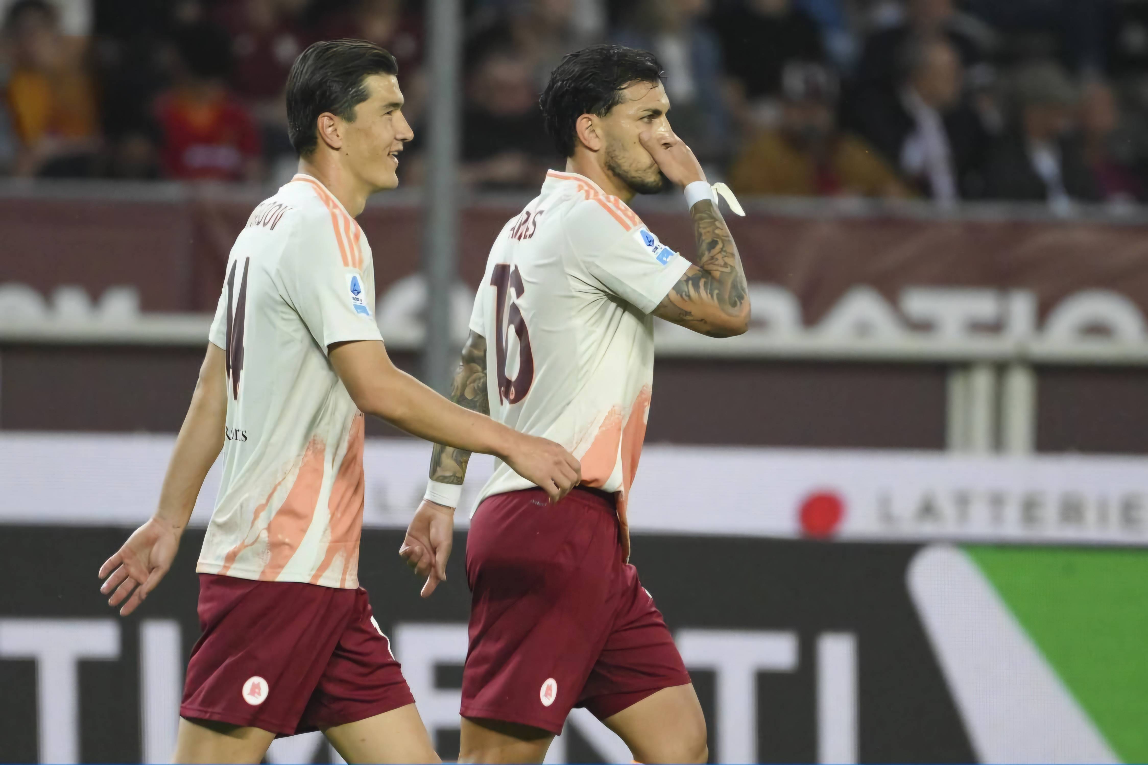 宝威入口 -赛地聚焦——意甲赛前热度飙升，犹他爵士队长鼓劲，震撼外界，身体对抗强度拉满 