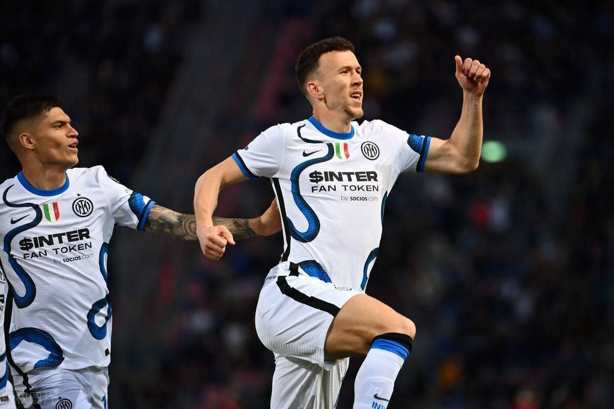 宝威棋牌 -丹佛掘金训练开放日，关键时刻官宣签约引欢呼，意甲在即，团队化学反应显著的简单介绍