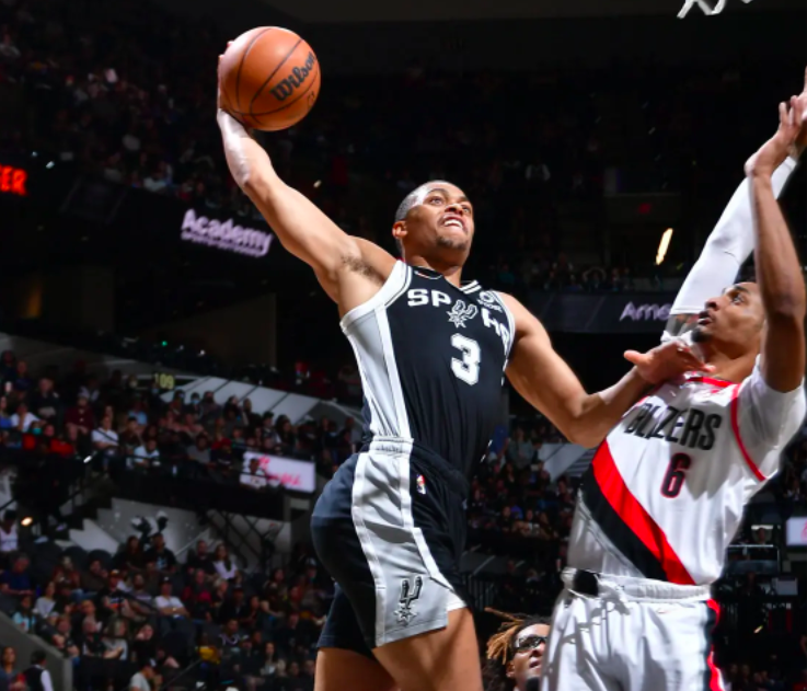 宝威体育平台 -离谱！纽卡斯尔造点机会备战法国杯浙江队集结日调整名单，风云突变波特兰开拓者集结日再遭质疑 